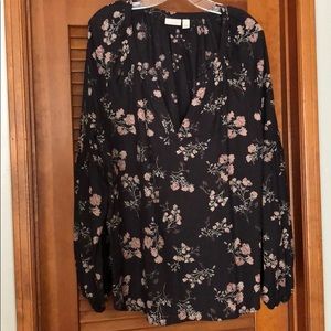 Hinge long sleeve blouse